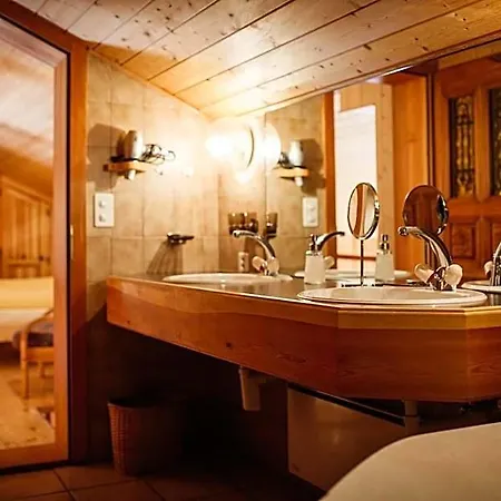 Hotel Nufenen 3*