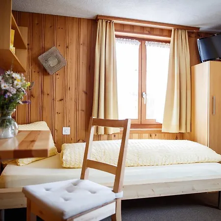 Nufenen אולריכן