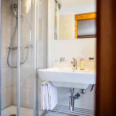 Hotel Nufenen 3*